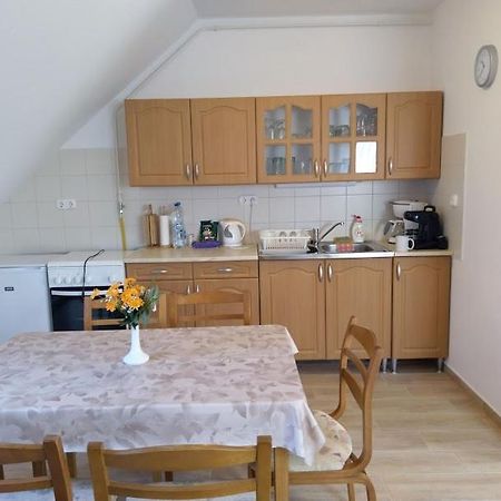 Foeveny Apartman Balatonudvari Bagian luar foto
